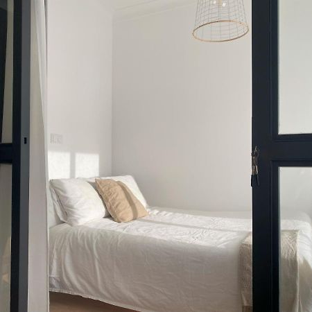 Lisbon, Renovated T2 Apartment Portas De Benfica Амадора Екстериор снимка