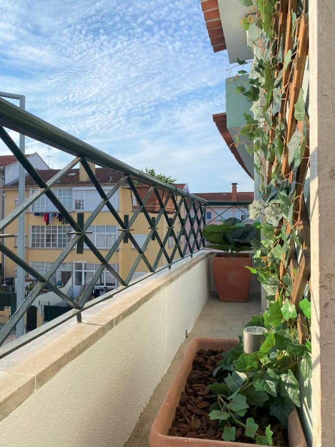 Lisbon, Renovated T2 Apartment Portas De Benfica Амадора Екстериор снимка