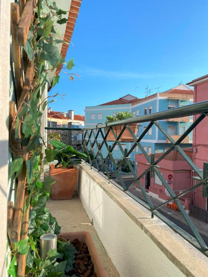 Lisbon, Renovated T2 Apartment Portas De Benfica Амадора Екстериор снимка