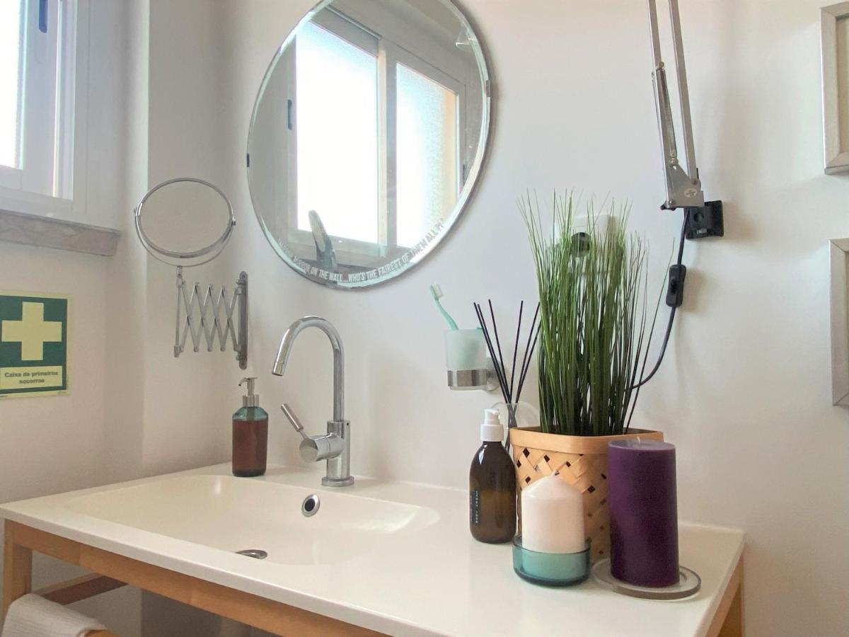 Lisbon, Renovated T2 Apartment Portas De Benfica Амадора Екстериор снимка