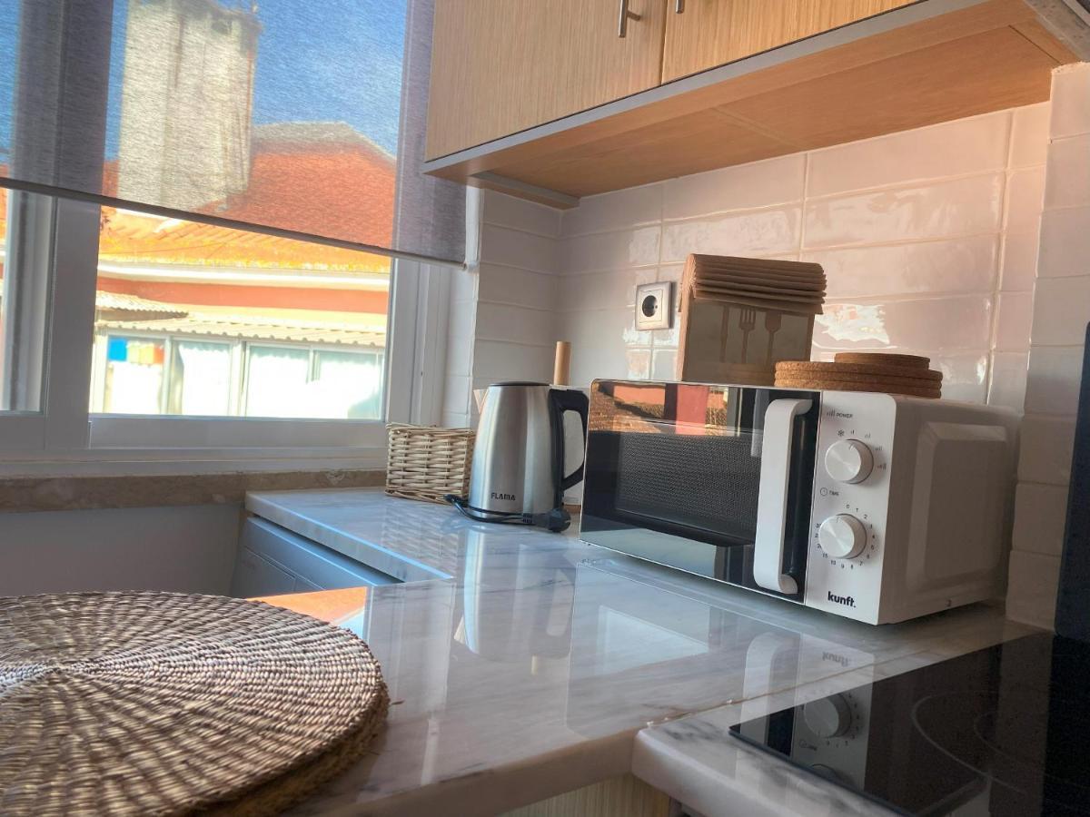 Lisbon, Renovated T2 Apartment Portas De Benfica Амадора Екстериор снимка