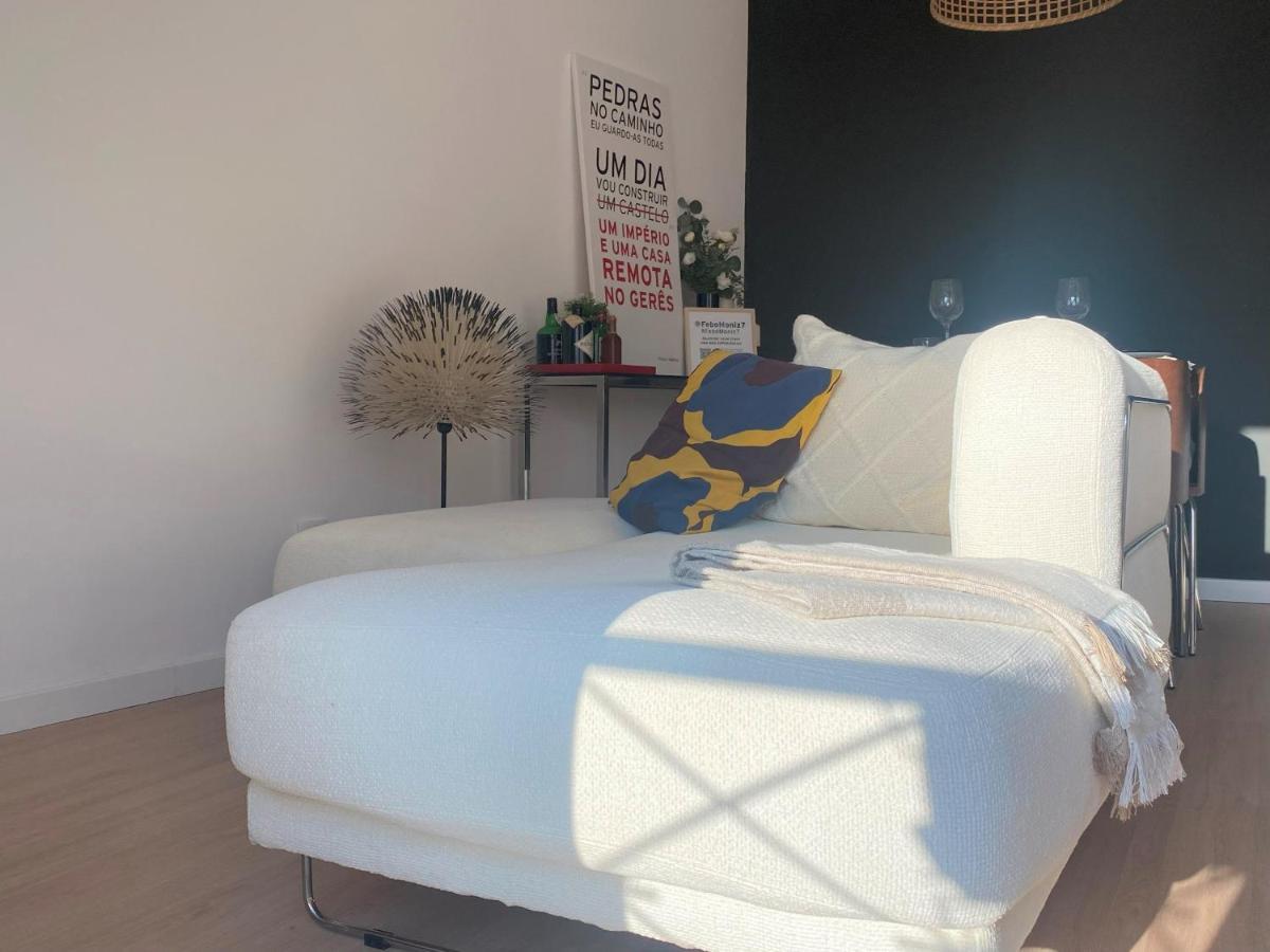 Lisbon, Renovated T2 Apartment Portas De Benfica Амадора Екстериор снимка